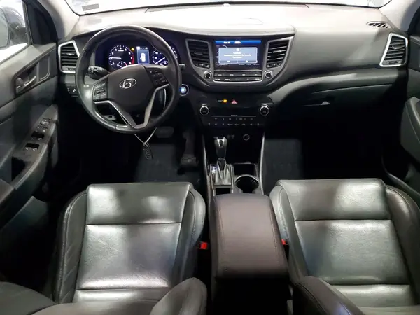 KM8J3CA24JU833626 2018 HYUNDAI TUCSON - Image 8