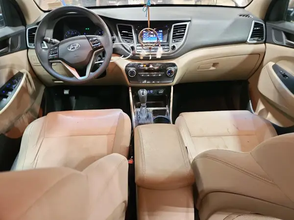 KM8J3CA25GU022572 2016 HYUNDAI TUCSON - Image 8