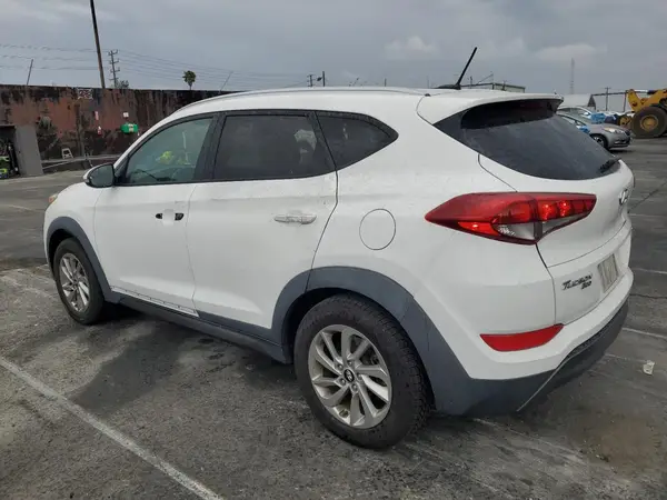 KM8J3CA25GU023351 2016 HYUNDAI TUCSON - Image 2