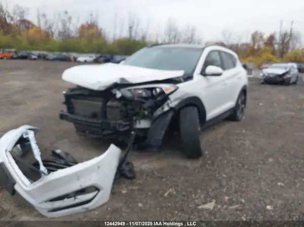 KM8J3CA25GU029411 2016 HYUNDAI TUCSON - Image 2