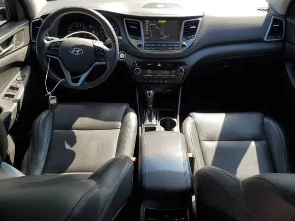 KM8J3CA25GU035192 2016 HYUNDAI TUCSON - Image 8