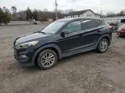 KM8J3CA25GU051182 2016 HYUNDAI TUCSON