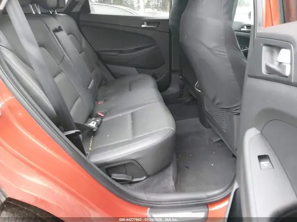 KM8J3CA25GU051389 2016 HYUNDAI TUCSON - Image 8