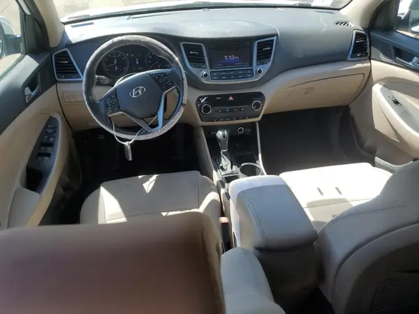 KM8J3CA25GU054695 2016 HYUNDAI TUCSON - Image 8