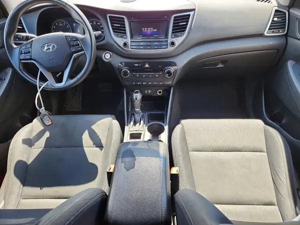 KM8J3CA25GU073232 2016 HYUNDAI TUCSON - Image 8