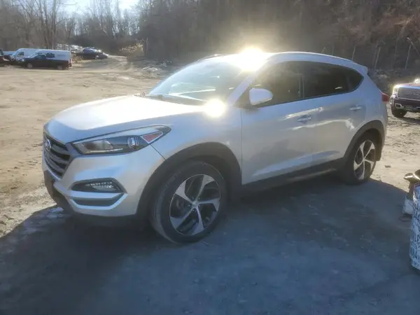 KM8J3CA25GU075613 2016 HYUNDAI TUCSON - Image 1