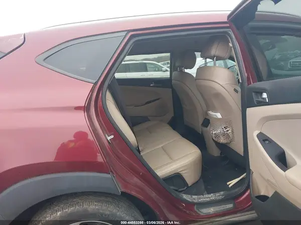 KM8J3CA25GU088622 2016 HYUNDAI TUCSON - Image 8