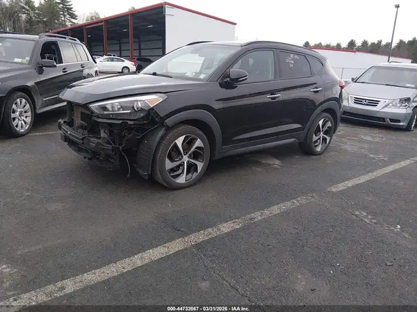 KM8J3CA25GU113843 2016 HYUNDAI TUCSON - Image 2