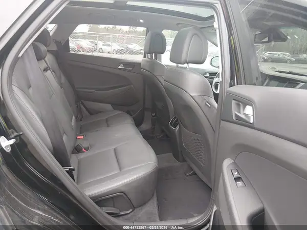 KM8J3CA25GU113843 2016 HYUNDAI TUCSON - Image 8