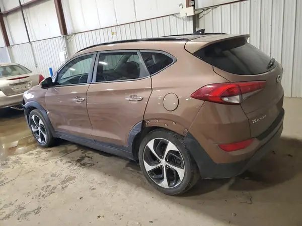 KM8J3CA25GU115608 2016 HYUNDAI TUCSON - Image 2