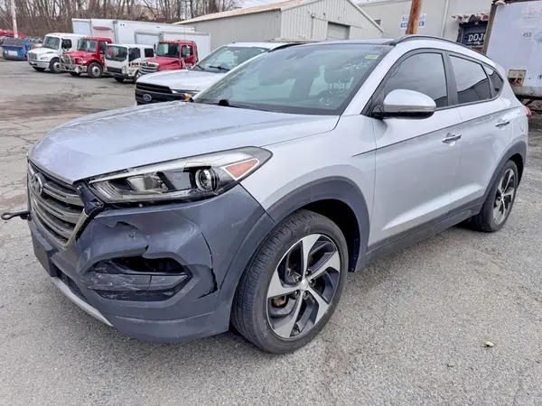 KM8J3CA25GU118685 2016 HYUNDAI TUCSON - Image 2
