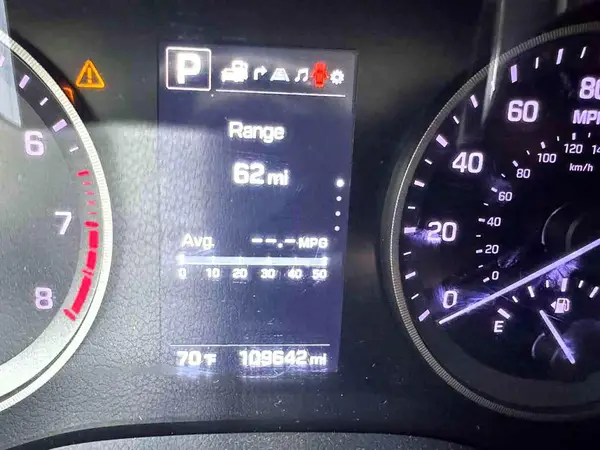 KM8J3CA25GU118685 2016 HYUNDAI TUCSON - Image 8