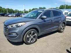 KM8J3CA25GU140976 2016 HYUNDAI TUCSON