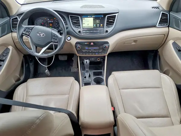 KM8J3CA25GU169698 2016 HYUNDAI TUCSON - Image 8