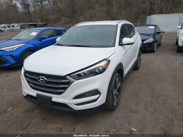 KM8J3CA25GU172553 2016 HYUNDAI TUCSON - Image 2