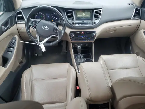 KM8J3CA25GU176487 2016 HYUNDAI TUCSON - Image 8