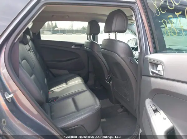 KM8J3CA25GU182788 2016 HYUNDAI TUCSON - Image 8