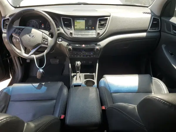 KM8J3CA25GU183164 2016 HYUNDAI TUCSON - Image 8