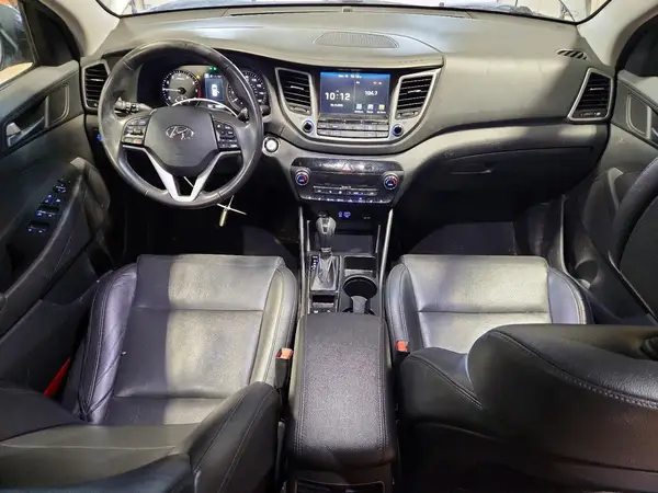 KM8J3CA25GU187053 2016 HYUNDAI TUCSON - Image 8