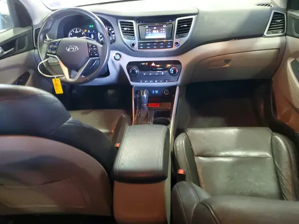 KM8J3CA25GU190440 2016 HYUNDAI TUCSON - Image 8
