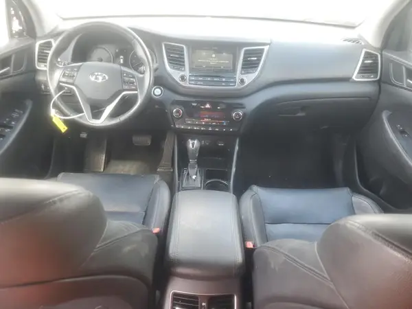 KM8J3CA25GU212517 2016 HYUNDAI TUCSON - Image 8