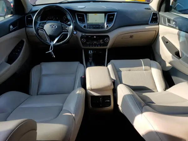 KM8J3CA25GU221623 2016 HYUNDAI TUCSON - Image 8