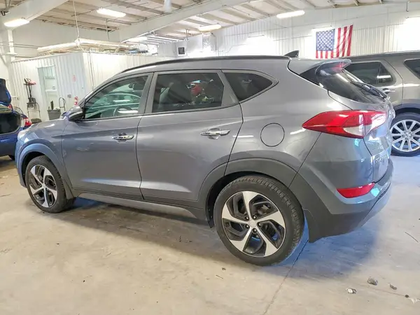 KM8J3CA25GU222268 2016 HYUNDAI TUCSON - Image 2