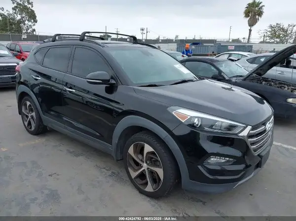 KM8J3CA25GU222920 2016 HYUNDAI TUCSON - Image 1