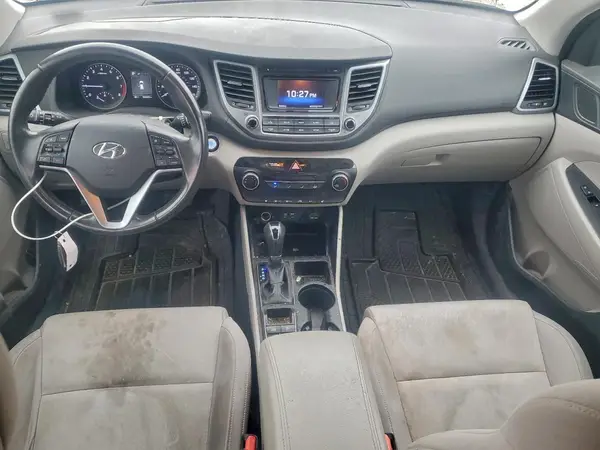KM8J3CA25GU226918 2016 HYUNDAI TUCSON - Image 8