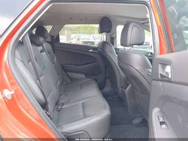 KM8J3CA25GU227793 2016 HYUNDAI TUCSON - Image 8
