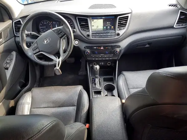 KM8J3CA25GU243587 2016 HYUNDAI TUCSON - Image 8