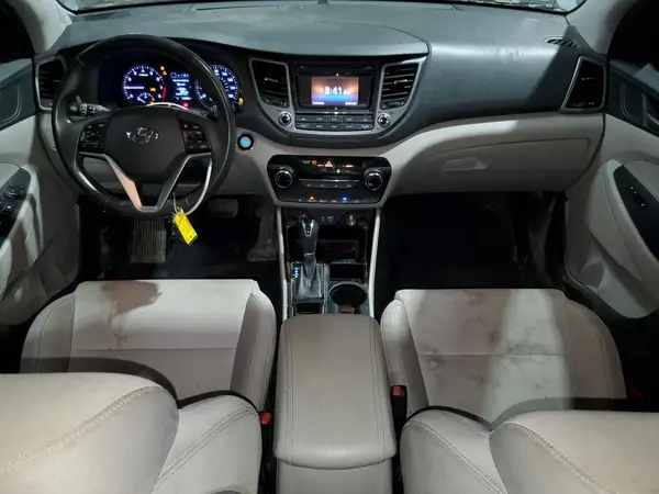 KM8J3CA25GU243797 2016 HYUNDAI TUCSON - Image 8
