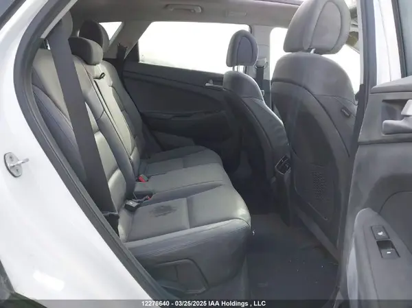 KM8J3CA25GU244013 2016 HYUNDAI TUCSON - Image 8