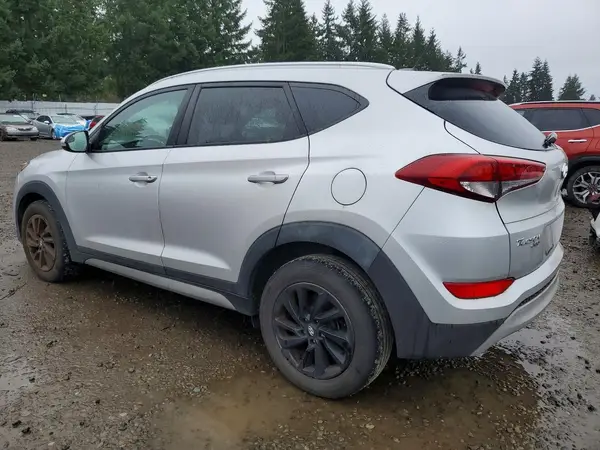 KM8J3CA25HU273271 2017 HYUNDAI TUCSON - Image 2
