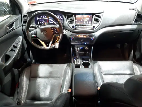 KM8J3CA25HU278602 2017 HYUNDAI TUCSON - Image 8