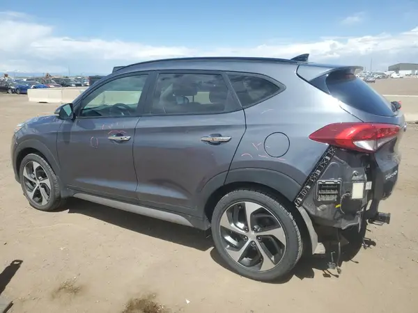 KM8J3CA25HU288370 2017 HYUNDAI TUCSON - Image 2