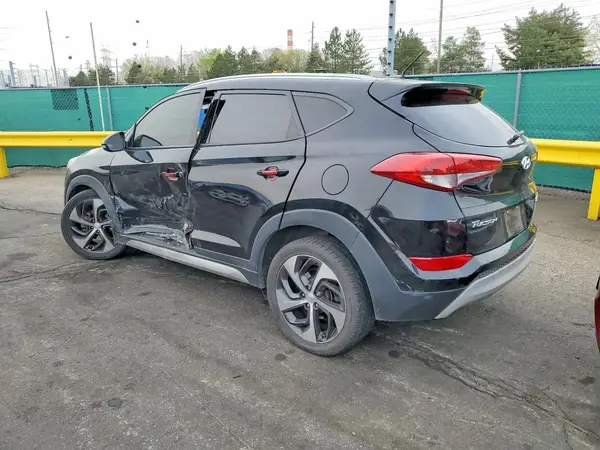 KM8J3CA25HU295660 2017 HYUNDAI TUCSON - Image 2