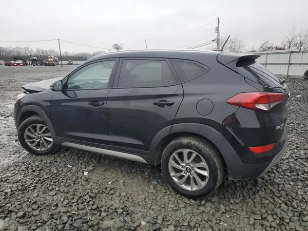 KM8J3CA25HU296615 2017 HYUNDAI TUCSON - Image 2