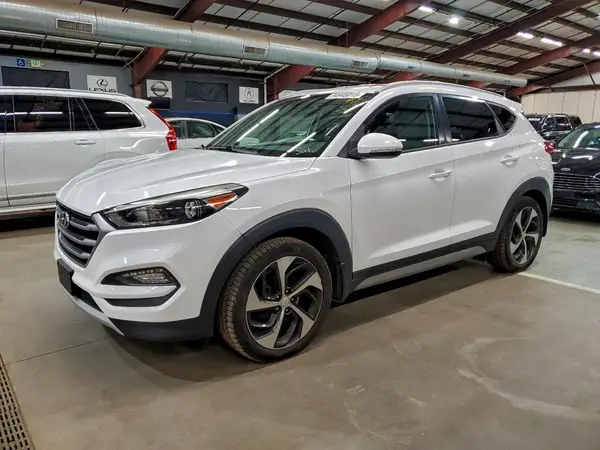 KM8J3CA25HU301120 2017 HYUNDAI TUCSON - Image 1