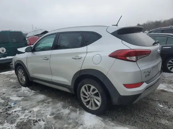 KM8J3CA25HU301666 2017 HYUNDAI TUCSON - Image 2