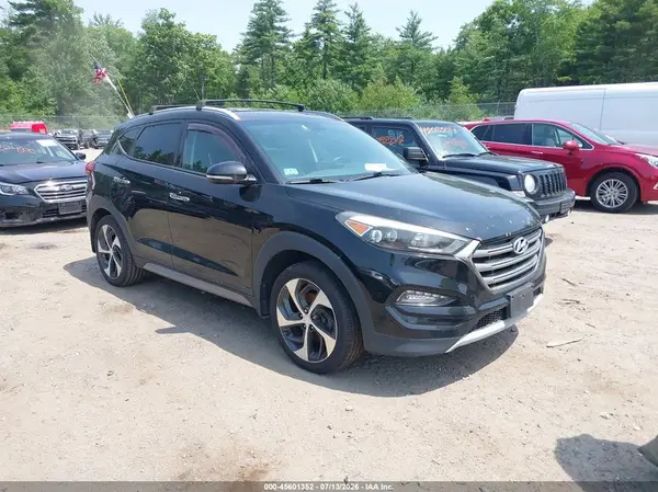 KM8J3CA25HU303384 2017 HYUNDAI TUCSON - Image 1
