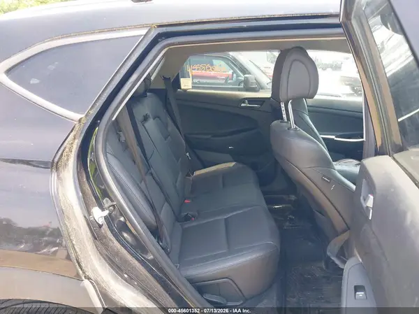 KM8J3CA25HU303384 2017 HYUNDAI TUCSON - Image 8