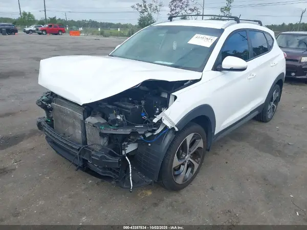 KM8J3CA25HU305345 2017 HYUNDAI TUCSON - Image 2