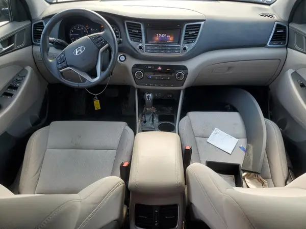 KM8J3CA25HU328530 2017 HYUNDAI TUCSON - Image 8