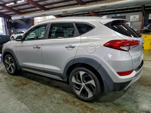 KM8J3CA25HU337535 2017 HYUNDAI TUCSON - Image 2