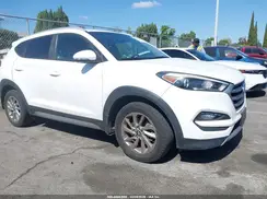 KM8J3CA25HU339088 2017 HYUNDAI TUCSON