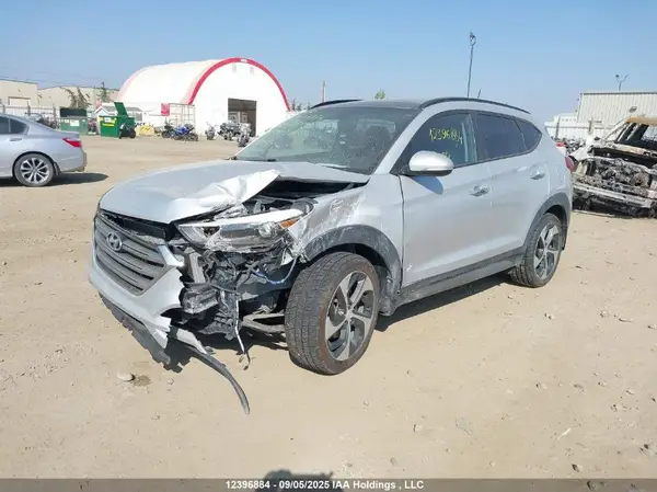 KM8J3CA25HU339320 2017 HYUNDAI TUCSON - Image 2