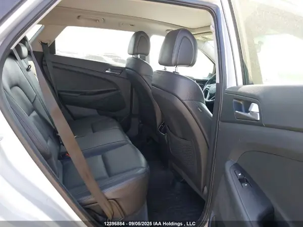 KM8J3CA25HU339320 2017 HYUNDAI TUCSON - Image 8