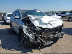 KM8J3CA25HU353699 2017 HYUNDAI TUCSON