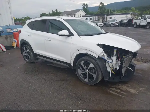 KM8J3CA25HU374441 2017 HYUNDAI TUCSON - Image 1